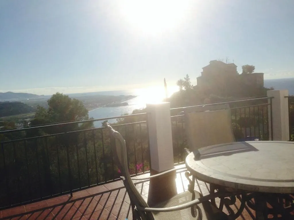 Сasa de vacaciones Villa La Torrecica, Con Caracter Andaluz Y Magnificas Vistas Al Mar Y Sierra Nevada Salobreña
