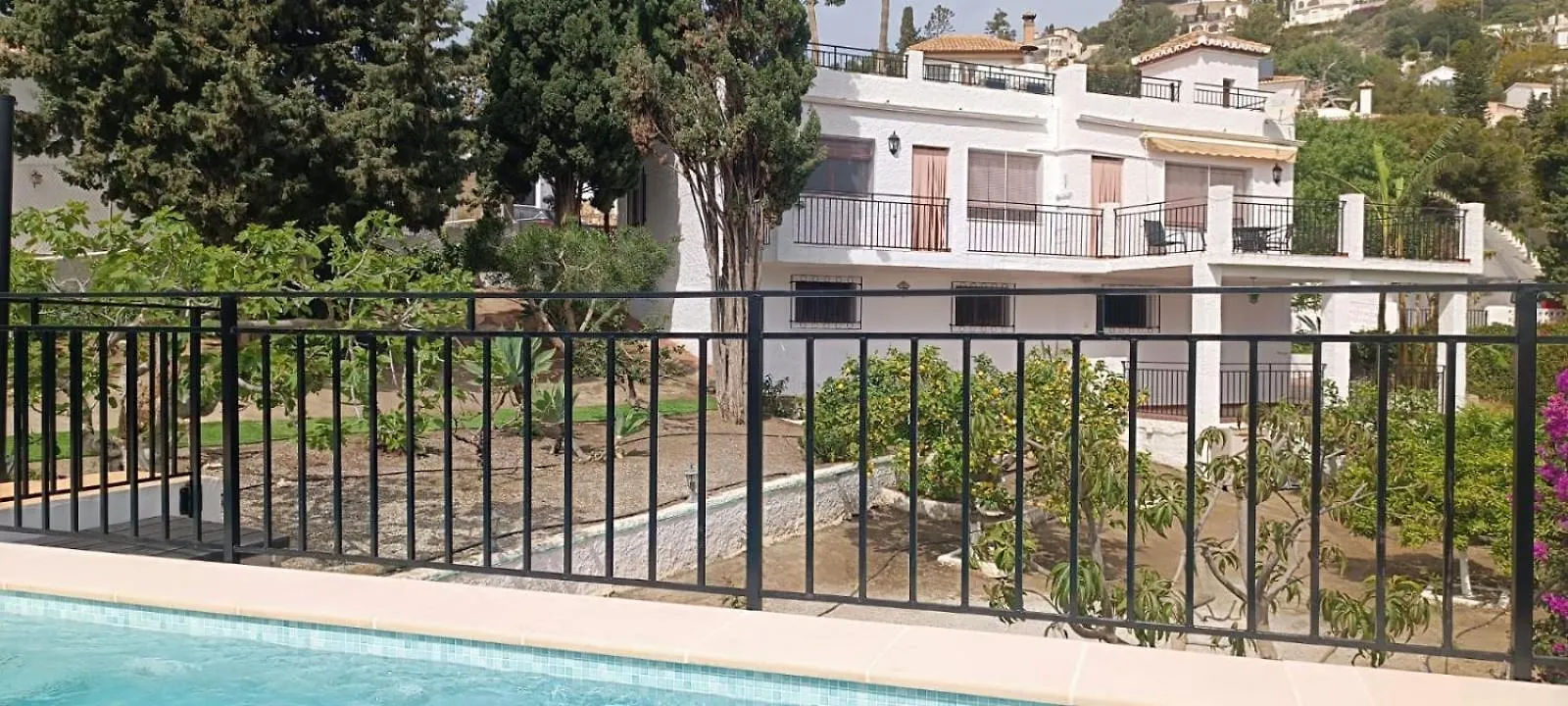 Сasa de vacaciones Villa La Torrecica, Con Caracter Andaluz Y Magnificas Vistas Al Mar Y Sierra Nevada Salobreña España